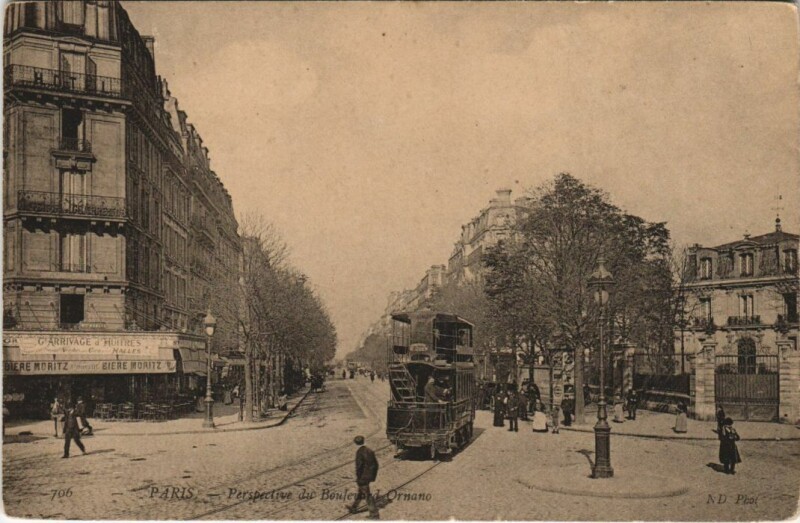 Carte postale ancienne Perspective du Boulevard Ornano à Paris 18e