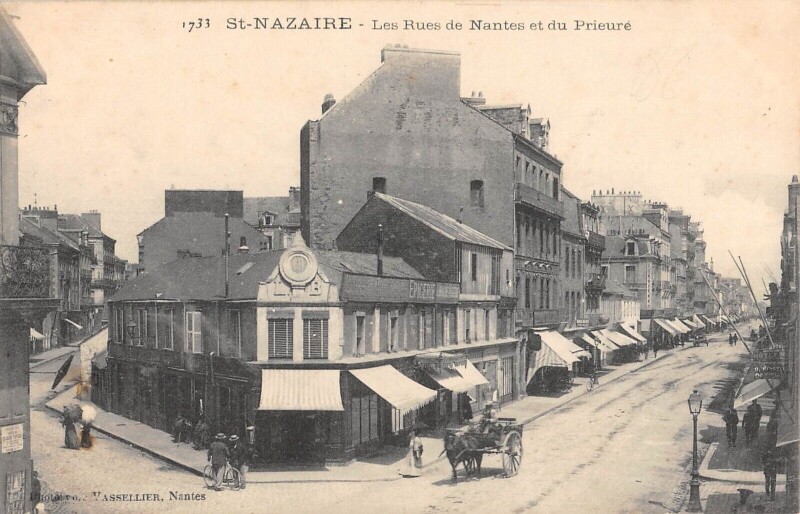Carte postale ancienne Saint Nazaire - Les Rues De Nantes Et Du Prieure à Saint-Nazaire