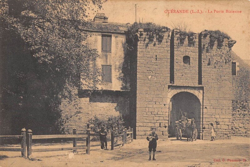 Carte postale ancienne La Porte Bizienne à Guérande