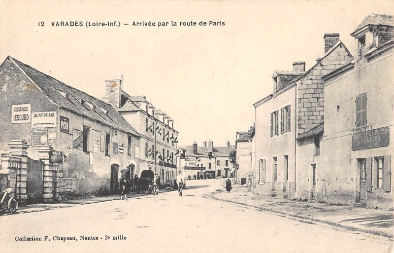 Carte postale ancienne Varades - Arrivee Par La Route De Paris