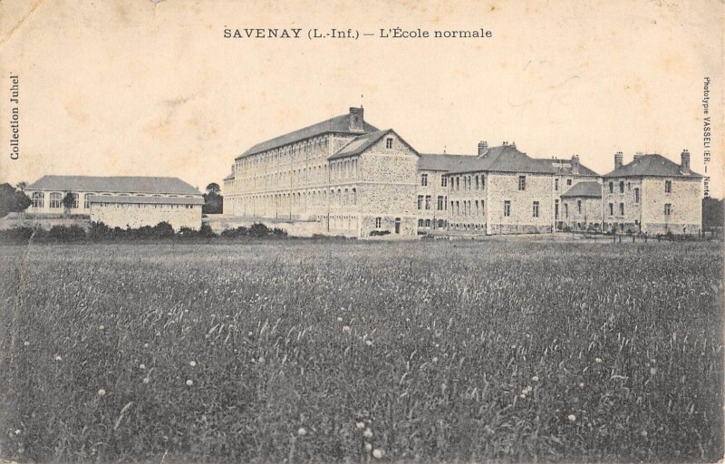 Carte postale ancienne Savenay - Ecole Normale à Savenay