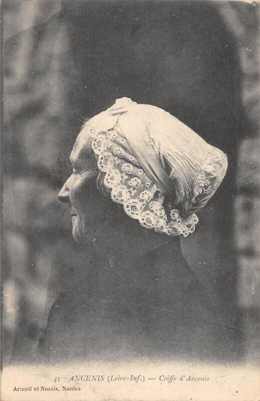 Carte postale ancienne Ancenis - Coiffe D'Ancenis