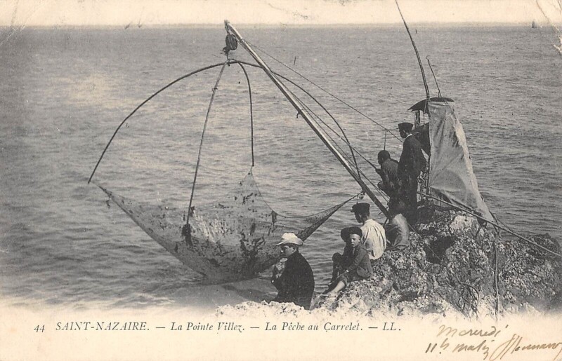 Carte postale ancienne Saint Nazaire - La Pointe Villez - La Peche Au Carrelet à Saint-Nazaire