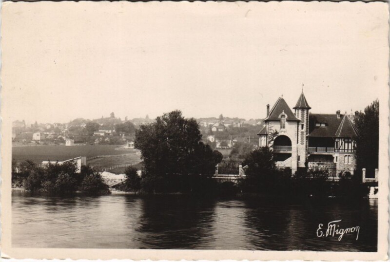 Carte postale ancienne Chartrettes Vue Generale à Chartrettes