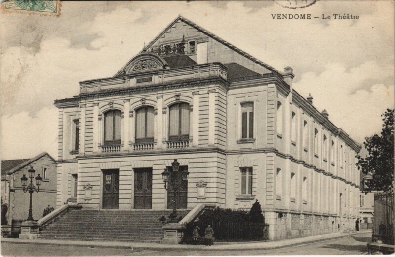Carte postale ancienne Vendome - Le Theatre à Vendôme