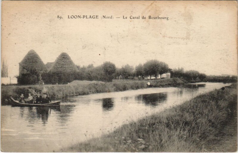 Carte postale ancienne Loon-Plage - Le Canal de Bourbourg à Loon-Plage