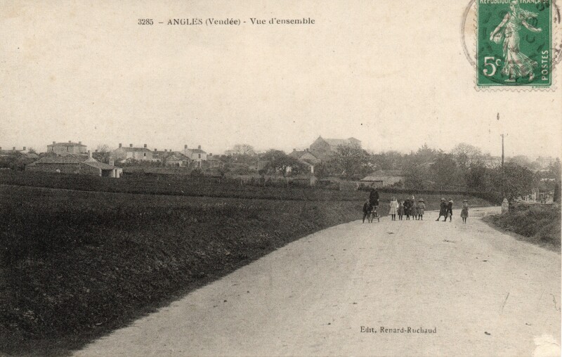 Carte postale ancienne Vue d'ensemble à Angles