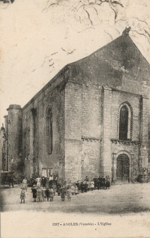Carte postale ancienne L'Eglise à Angles