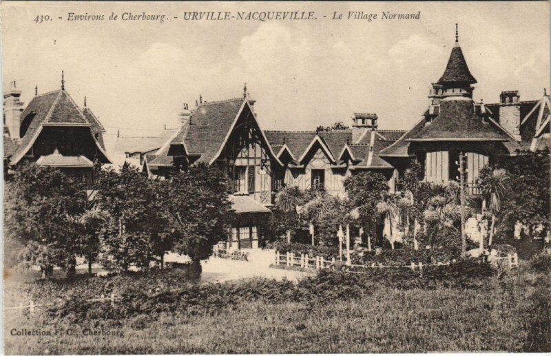 Carte postale ancienne Urville Nacqoueville-Le Village Normand à Urville