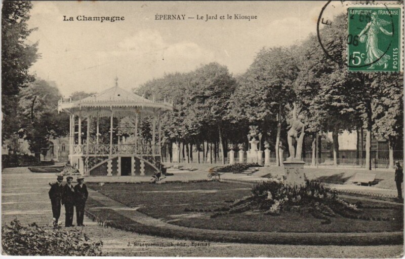 Carte postale ancienne La Champagne Epernay-le-Jard et le Kiosque