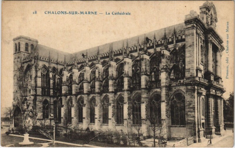 Carte postale ancienne Chalons-sur-Marne - La Cathédrale