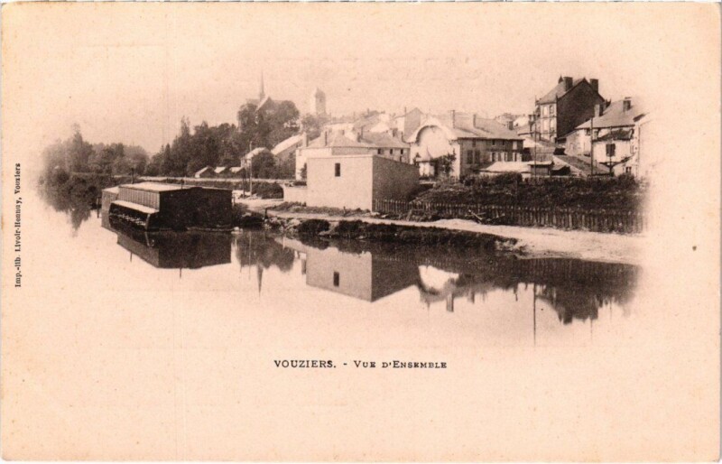 Carte postale ancienne Vouziers - Vue d'Ensemble à Vouziers