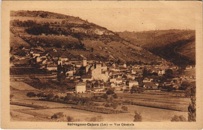 Carte postale ancienne Salvagnac-Cajaro - Vue Generale
