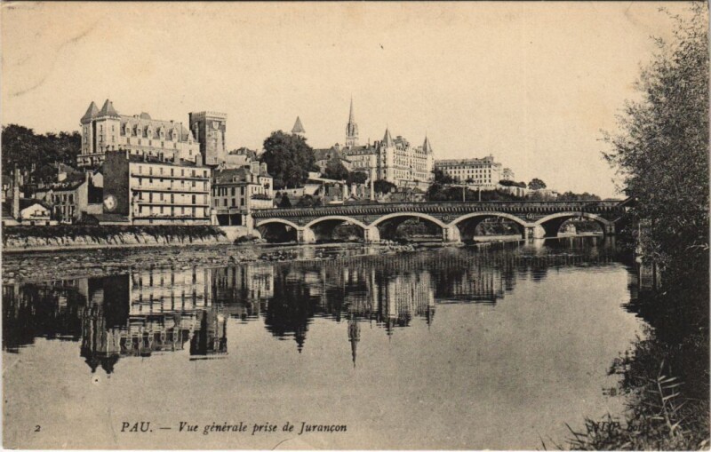 Carte postale ancienne Pau - Vue générale prise de Jurancon à Pau