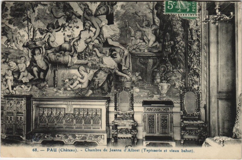 Carte postale ancienne Pau Chateau Chambre de Jeanne d'Albret Tapisserie et vieux bahut