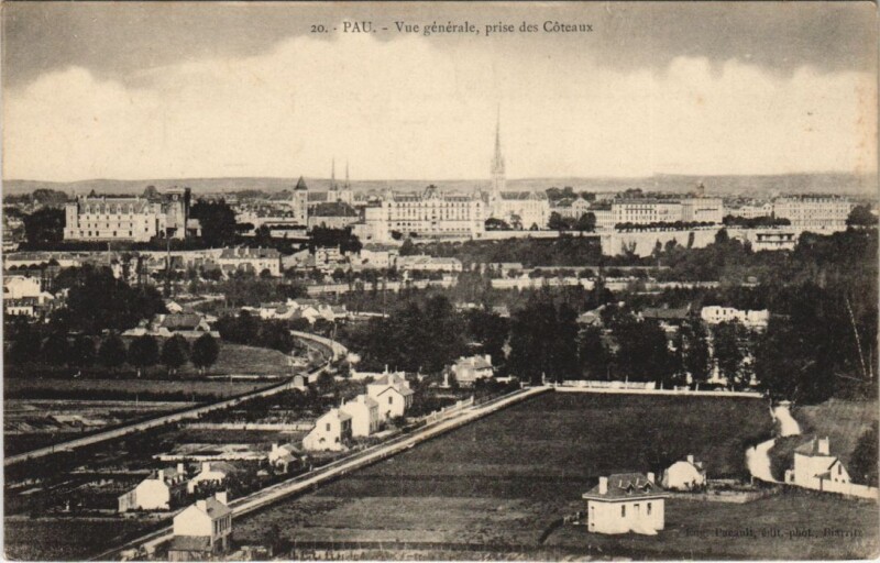 Carte postale ancienne Pau - Vue générale prise des Coteaux à Pau