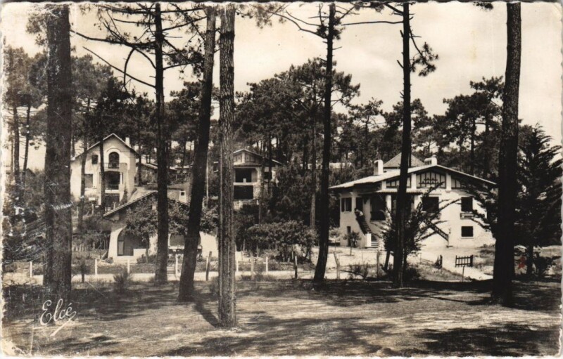 Carte postale ancienne Bassin d'Arcachon-Les Belles Villas dans les Dunes à Arcachon