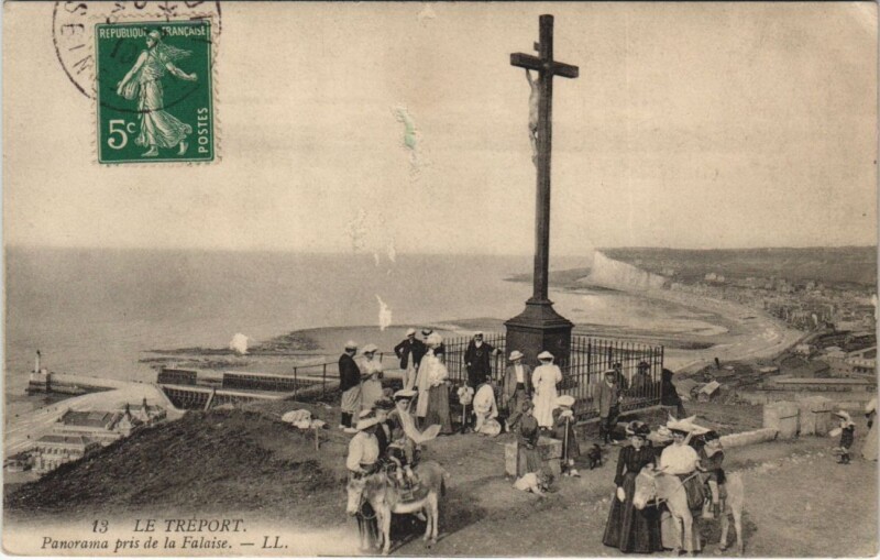 Carte postale ancienne Le Treport Panorama pris de la Falaise
