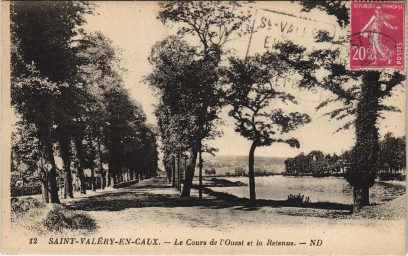 Carte postale ancienne Saint-Valerie-en-Caux - Le Cours de l'Ouest et la Retenue