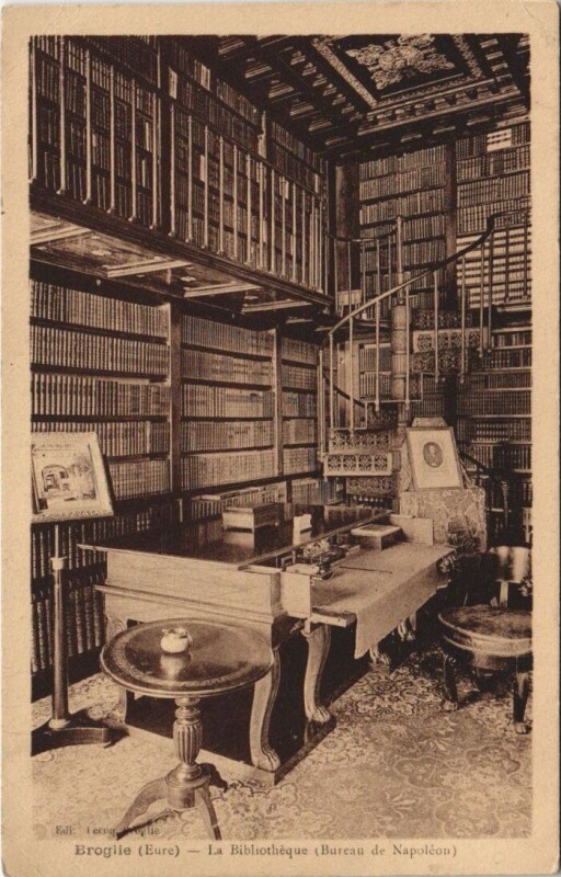 Carte postale ancienne Broglie-Le Bibliothéque-Bureau de Napoléon à Broglie