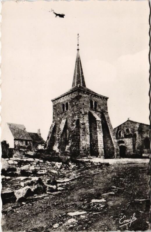 Carte postale ancienne Toulx Sainte Croix Le clocher France à Toulx-Sainte-Croix