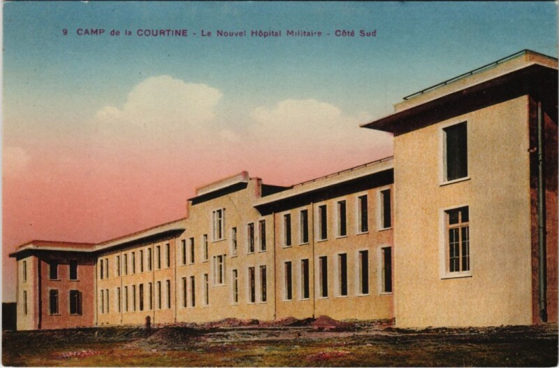 Carte postale ancienne La Courtine Le Nouvel Hopital Militaire France à La Courtine