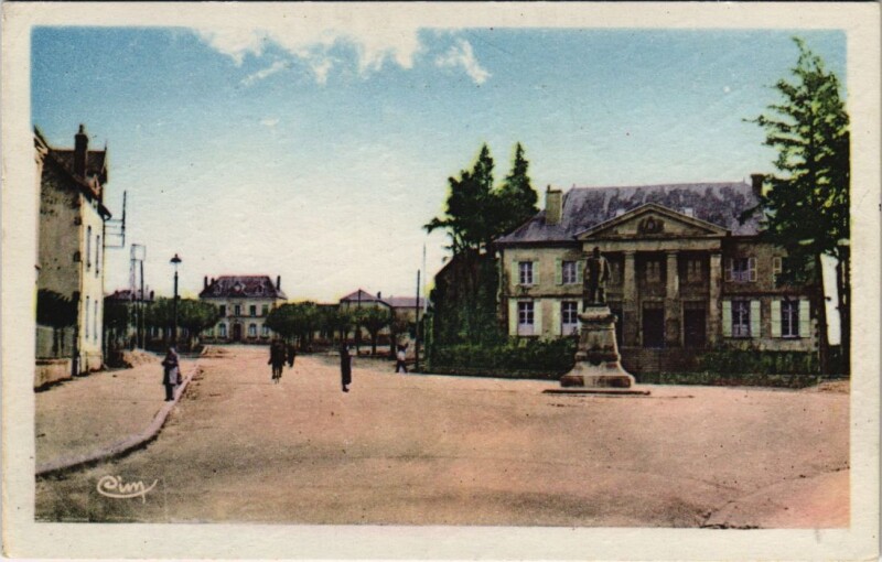 Carte postale ancienne Bourganeuf Avenue du Tribunal France à Bourganeuf