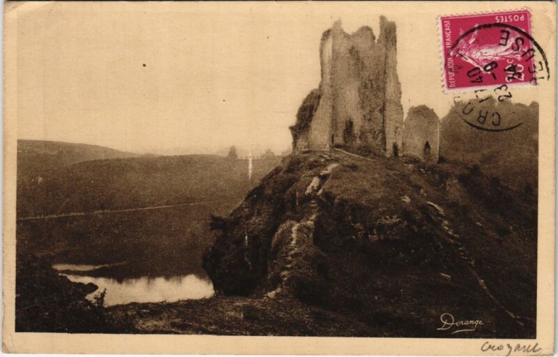 Carte postale ancienne Crozant La Tour Carree et la Creuse France à Crozant
