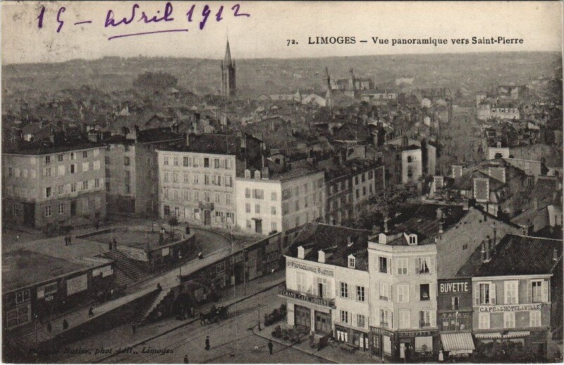 Carte postale ancienne Limoges - Vue panoramique vers Saint-Pierre à Limoges