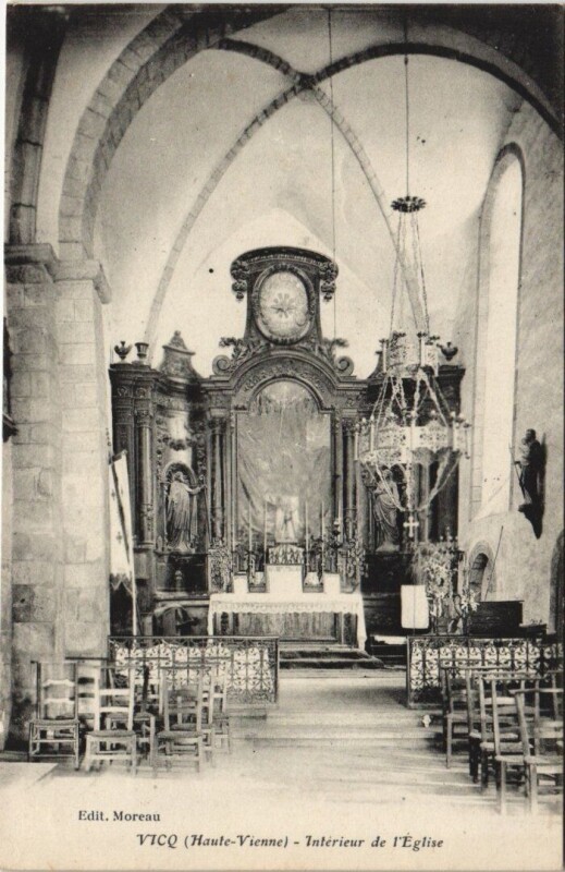 Carte postale ancienne Vicq - Int. de l'Eglise