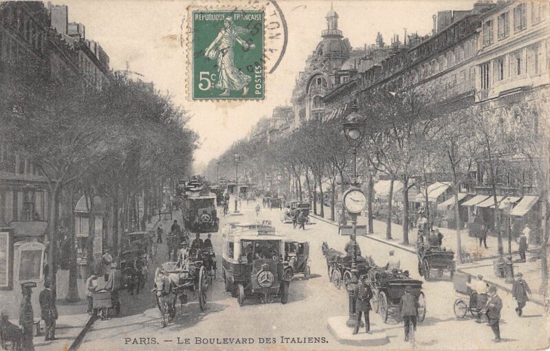 Carte postale ancienne Paris - Boulevard Des Italiens à Paris