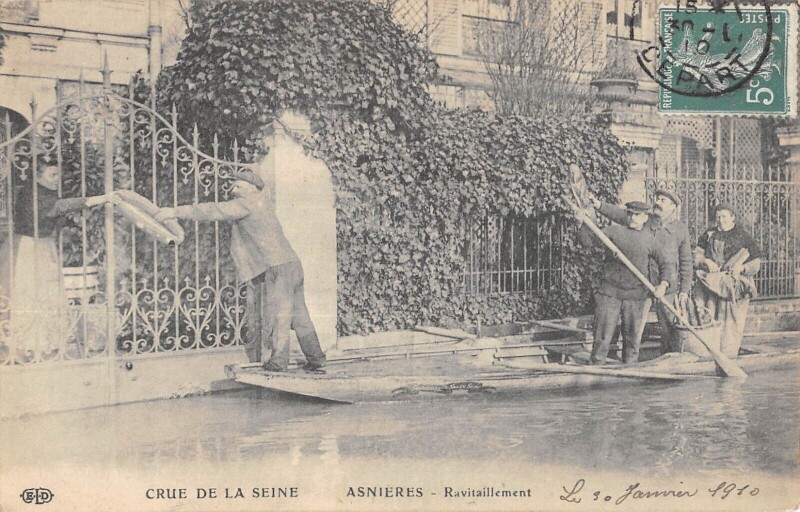 Carte postale ancienne Asnieres - Ravitaillement