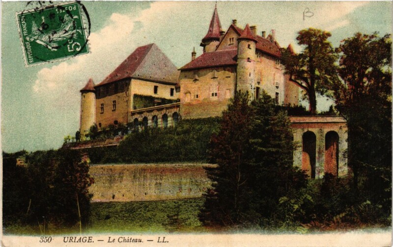 Carte postale ancienne Uriage - Le Chateau