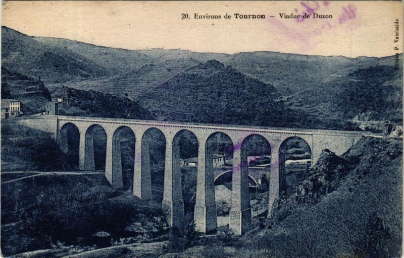 Carte postale ancienne Env. de Tournon Viaduc de Duzon