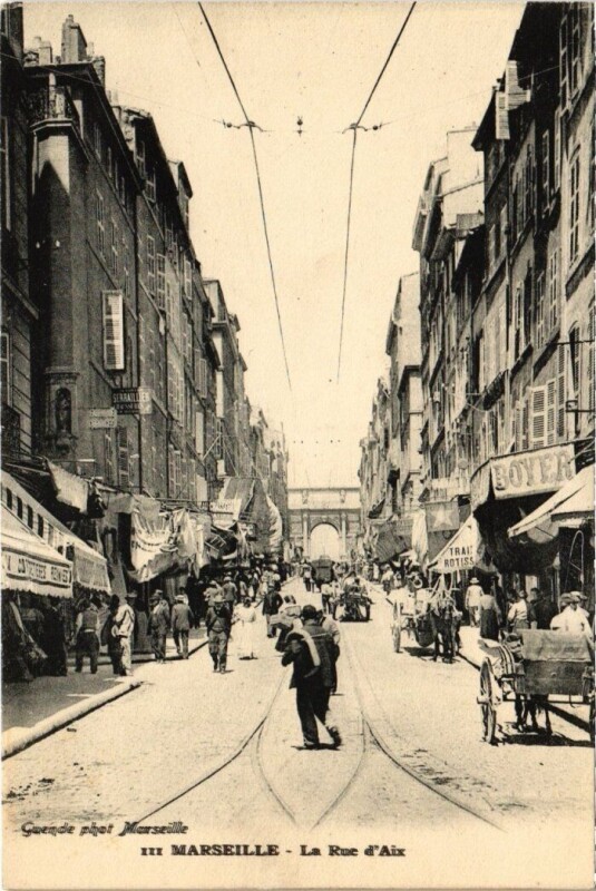 Carte postale ancienne Marseille - La Rue d'Aix à Marseille