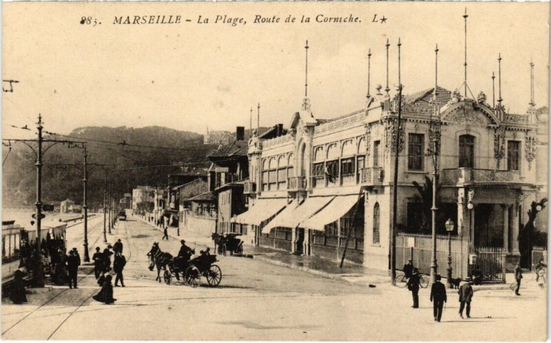 Carte postale ancienne Marseille - La Plage, Route de la Corniche à Marseille