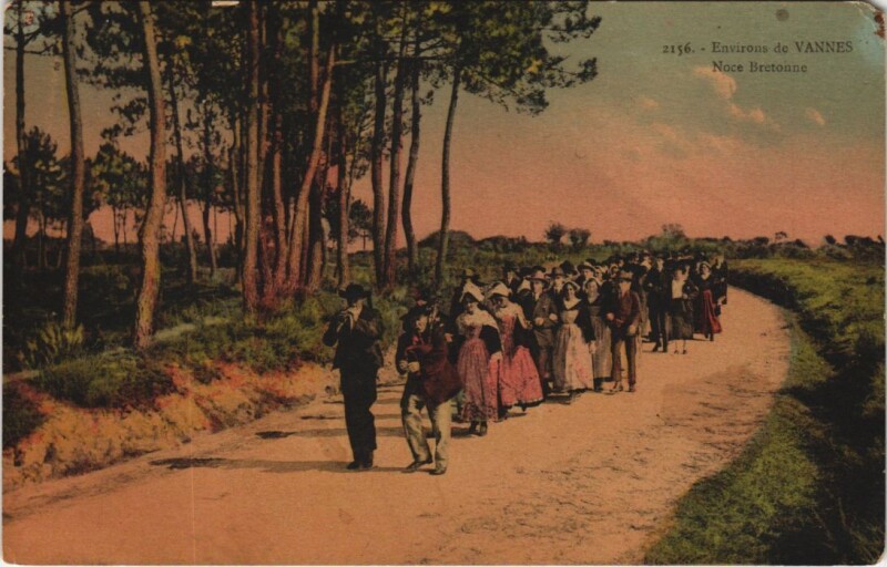 Carte postale ancienne Vannes-Noce Bretonne à Vannes