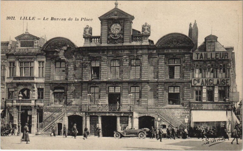 Carte postale ancienne Lille Le Bureau de la Place à Lille