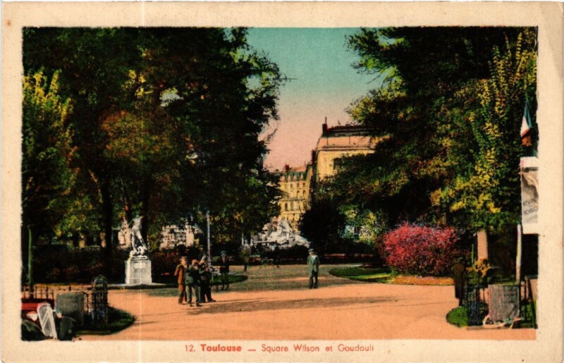 Carte postale ancienne Toulouse - Square Wilson et Goudouil à Toulouse