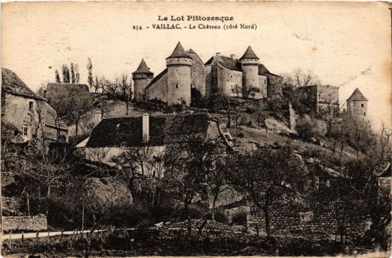Carte postale ancienne Vaillac - Le Chateau (cote Nord)
