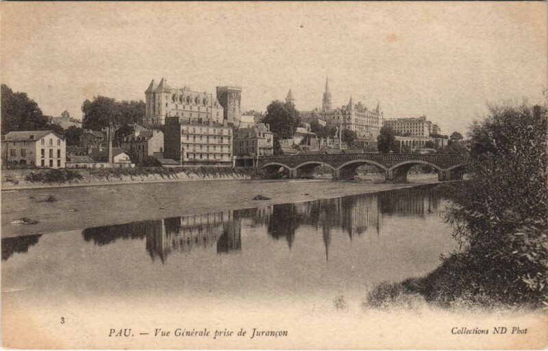 Carte postale ancienne Pau - Vue générale prise de Jurancon à Pau