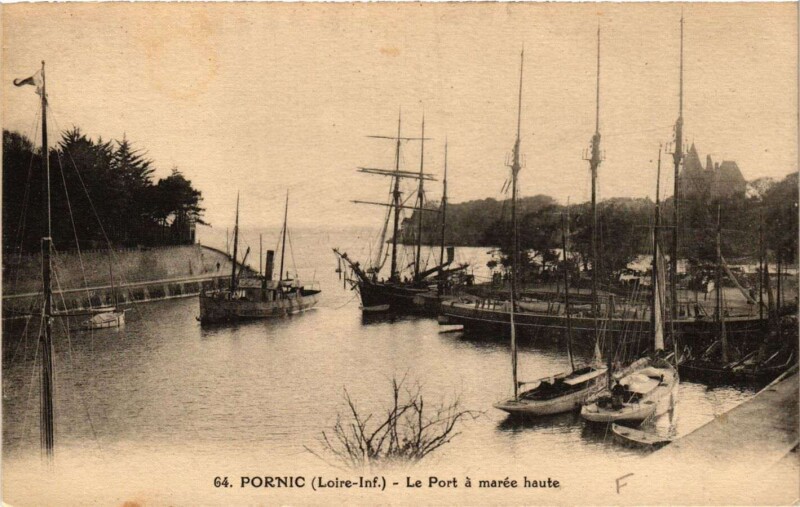 Carte postale ancienne Pornic - Le Port a marée haute à Pornic
