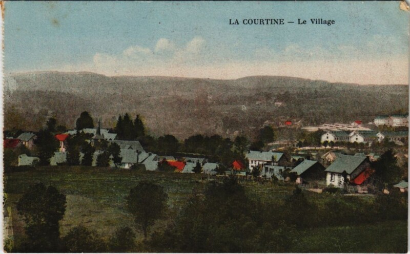 Carte postale ancienne La Courtine Le Village France à La Courtine