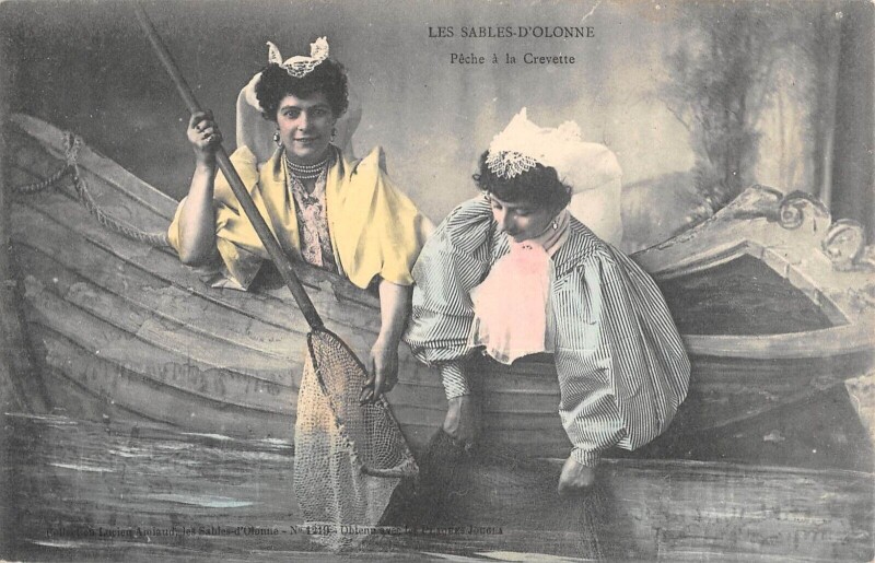Carte postale ancienne Les Sables D'Olonne - Peche A La Crevette aux Sables-d'Olonne