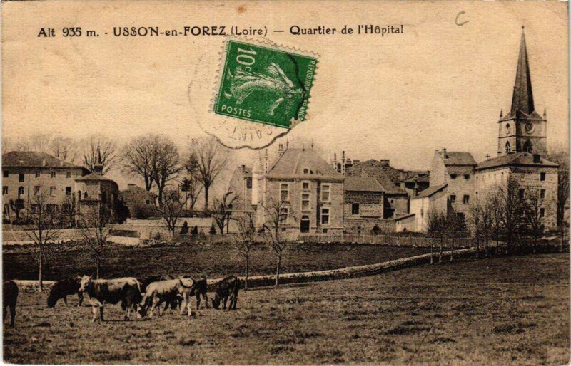 Carte postale ancienne Usson-en-Forez Quartier de l'Hopital à Usson-en-Forez