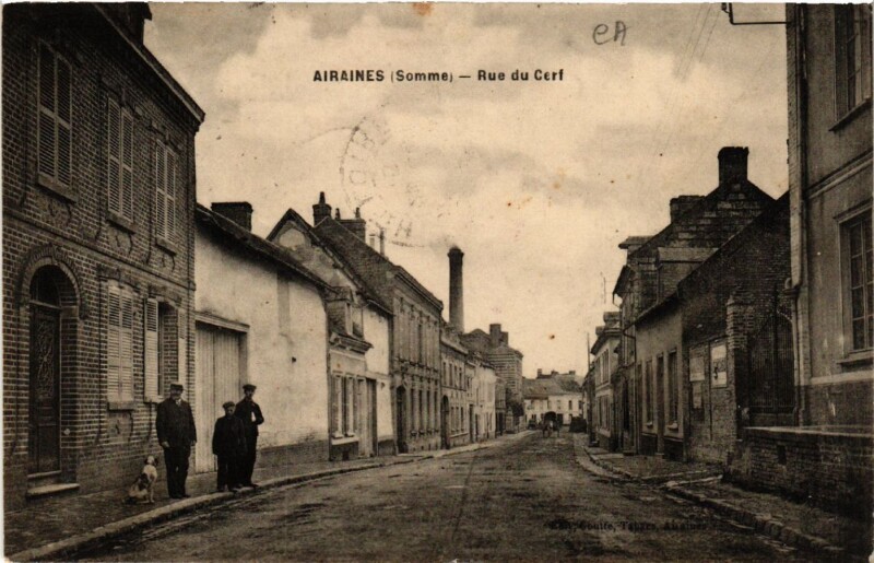 Carte postale ancienne Airaines - Rue du Cerf à Airaines