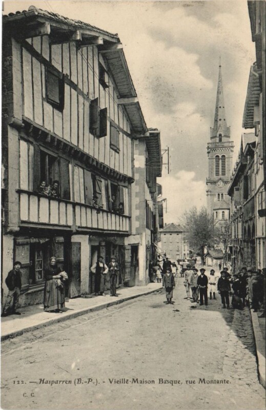 Carte postale ancienne Hasparren Vieille Maison Basque France à Hasparren