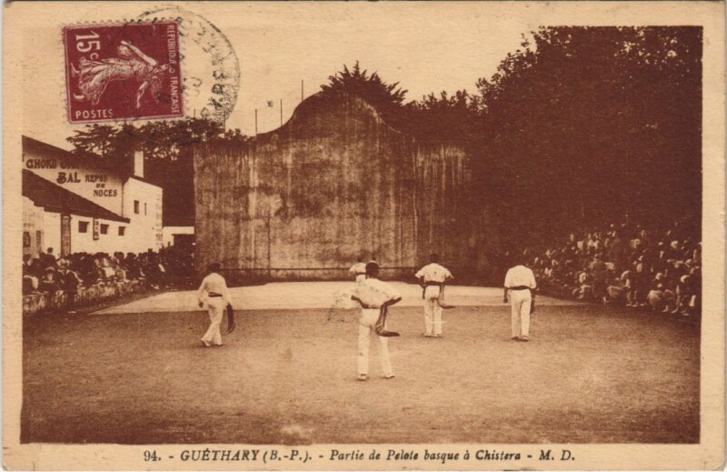 Carte postale ancienne Guethary Partie de Pelote basque a Chistera France