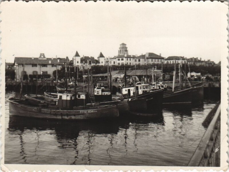 Carte postale ancienne Saint Jean de Luz Le Port France à Saint-Jean-de-Luz