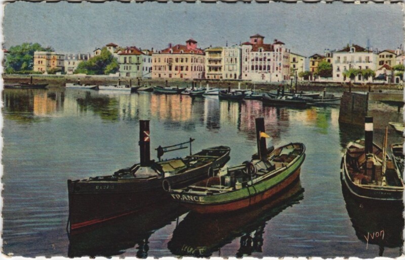 Carte postale ancienne Saint Jean de Luz Le Port et Quai de l'Infante France à Saint-Jean-de-Luz